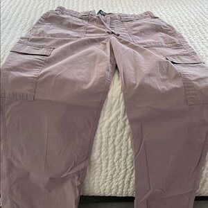 Hollister women’s Cargo Pants in Lavender
